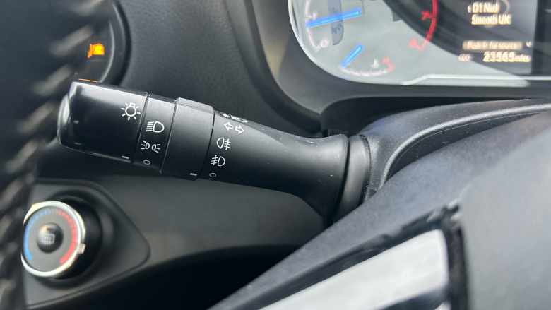 Toyota Yaris 1.5 VVT-i Design 5dr Petrol Hatchback